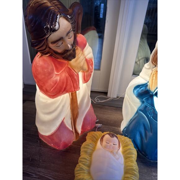 Vintage General Foam Christmas Blow Mold 3 Piece 27" Joseph Mary and Baby Jesus - Picture 4 of 13